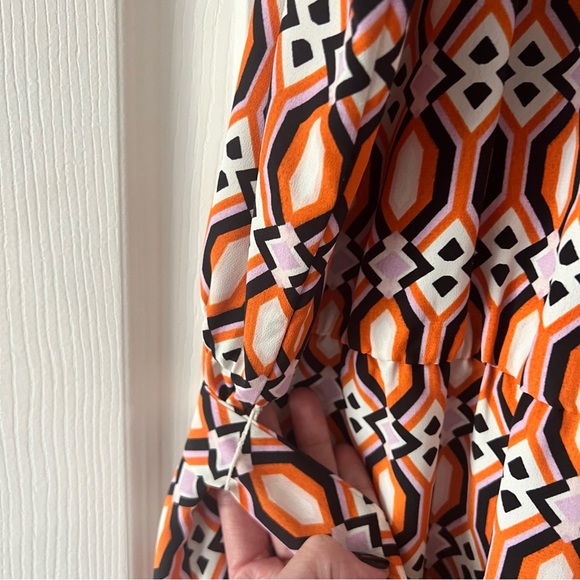 Patterned Dress - Picture 5 of 6